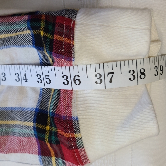 (1170) Old Navy Leasure Pants, Size: Small Color: Plaid (Red/White) - Picture 15 of 15